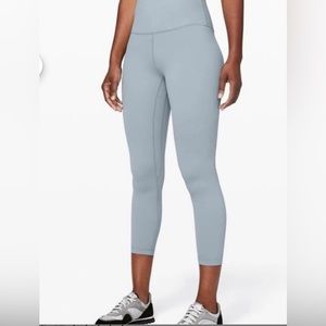 LuluLemon Align High Waisted Leggings 21” - Size US 6 (Baby Blue)
